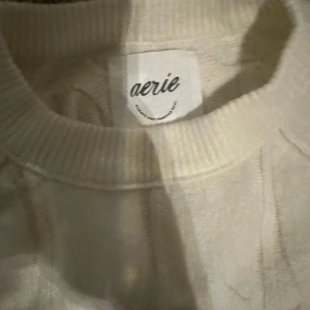 Aerie Cream Cable Knit Sweater women’s size Large - Picture 2 of 5